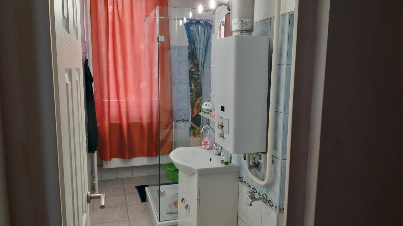 Veronica Apartman Szekesfehervar Exterior photo